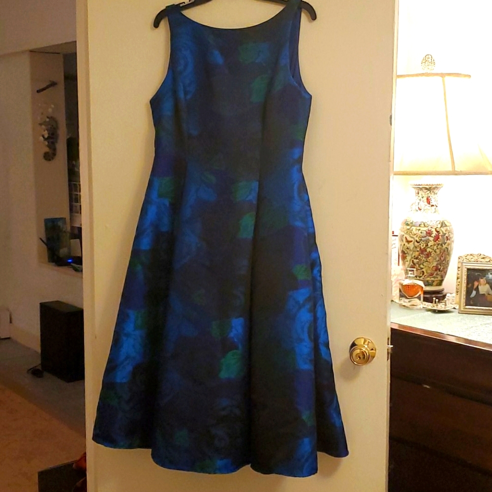 Adrianna Papell size 14 fit & flair cocktail dress